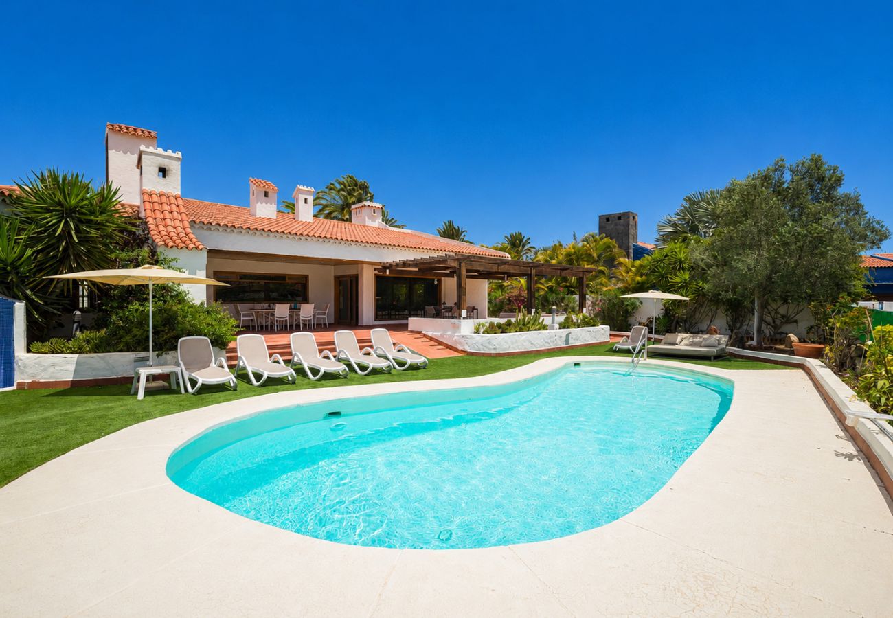 Chalet à San Bartolomé de Tirajana - Casa Gran Canaria - Piscina Privada climatizada y sala juegos