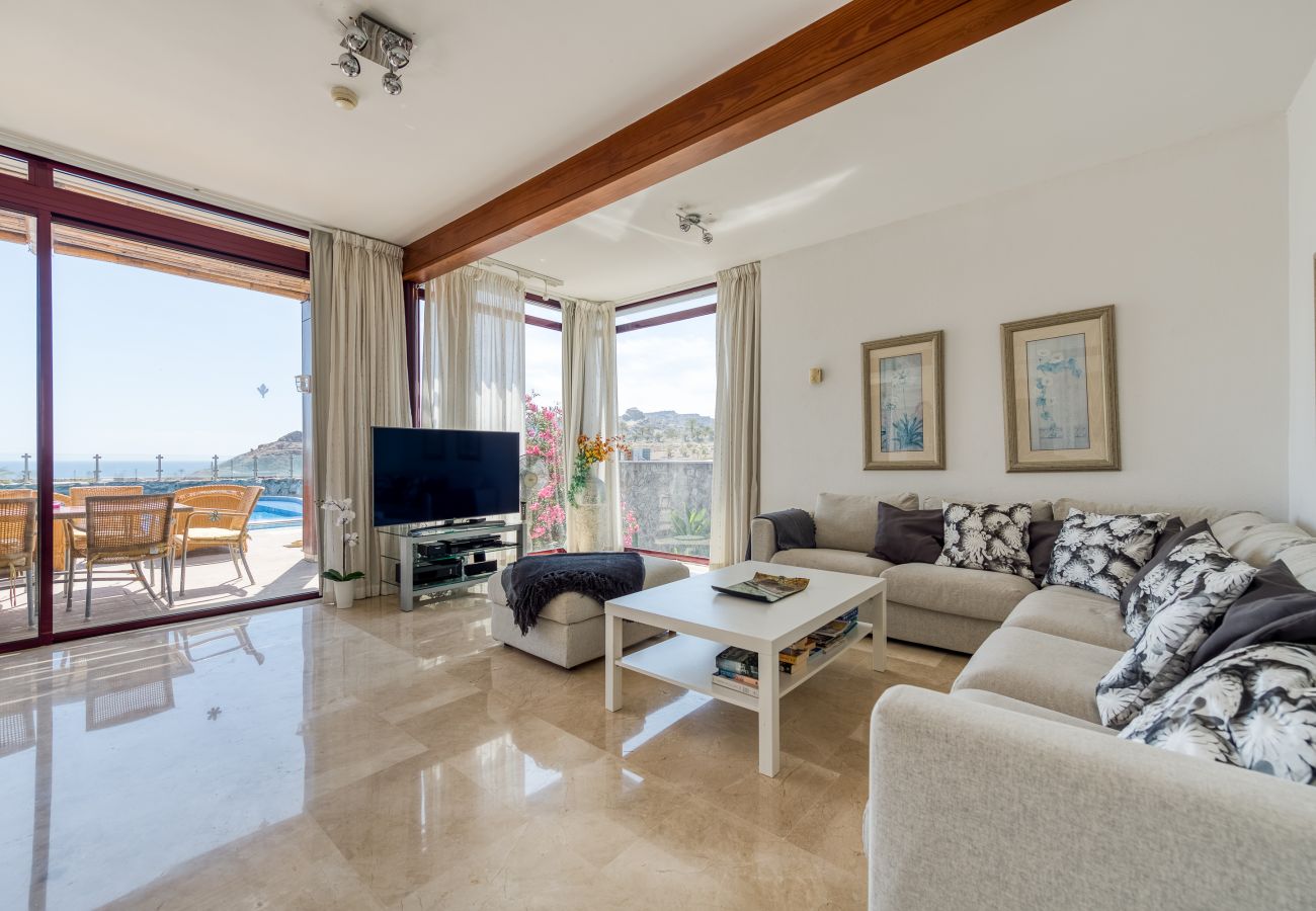 Chalet à Mogán - Piscina privada climatizada en entorno tranquilo y vistas al mar en campo de golf