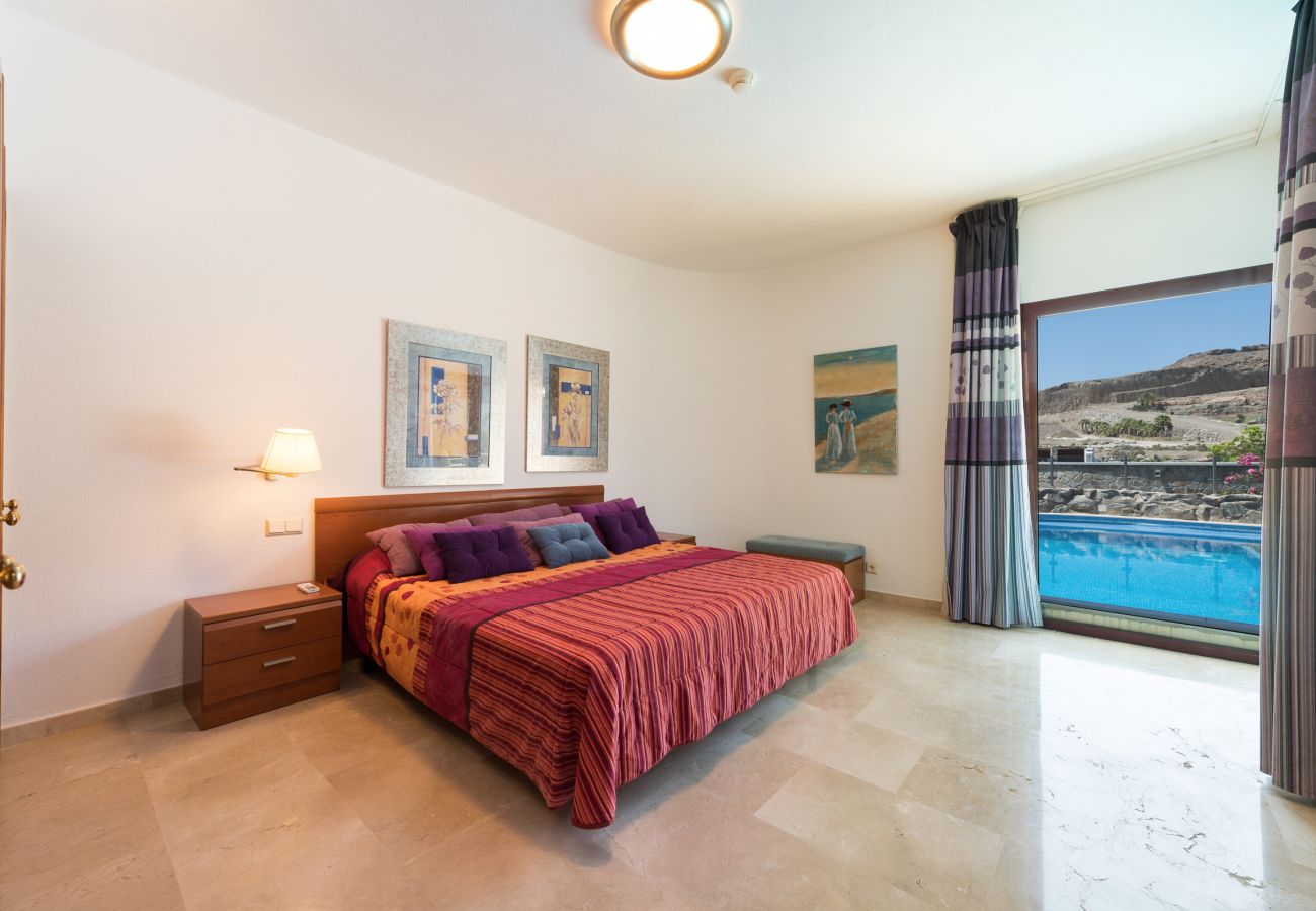 Chalet à Mogán - Piscina privada climatizada en entorno tranquilo y vistas al mar en campo de golf