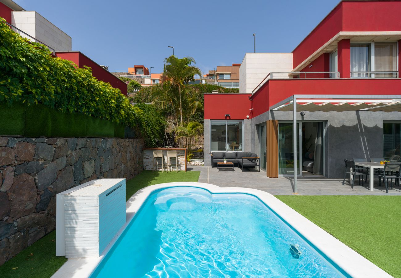 Villa à San Bartolomé de Tirajana - Piscina Privada con Cama Balinesa