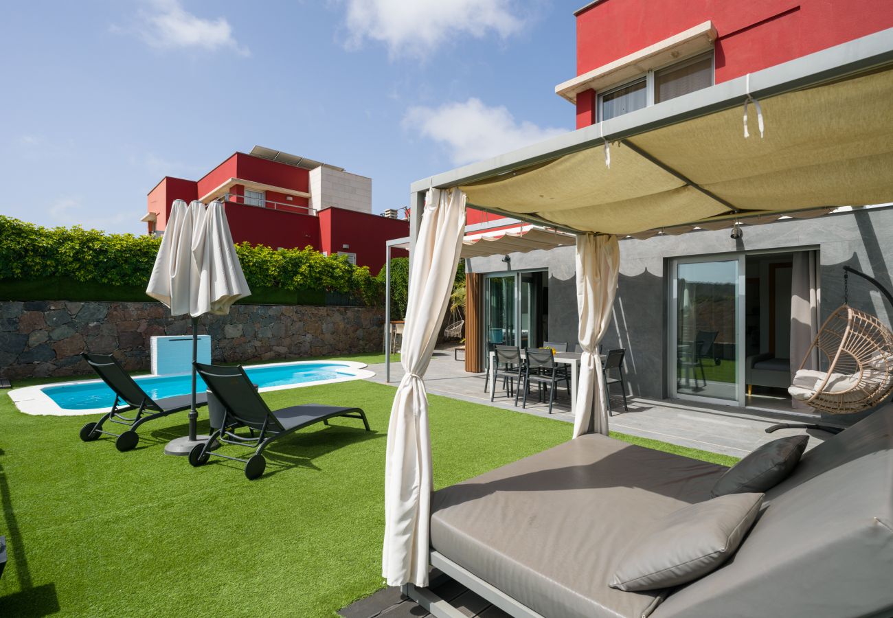 Villa à San Bartolomé de Tirajana - Piscina Privada con Cama Balinesa