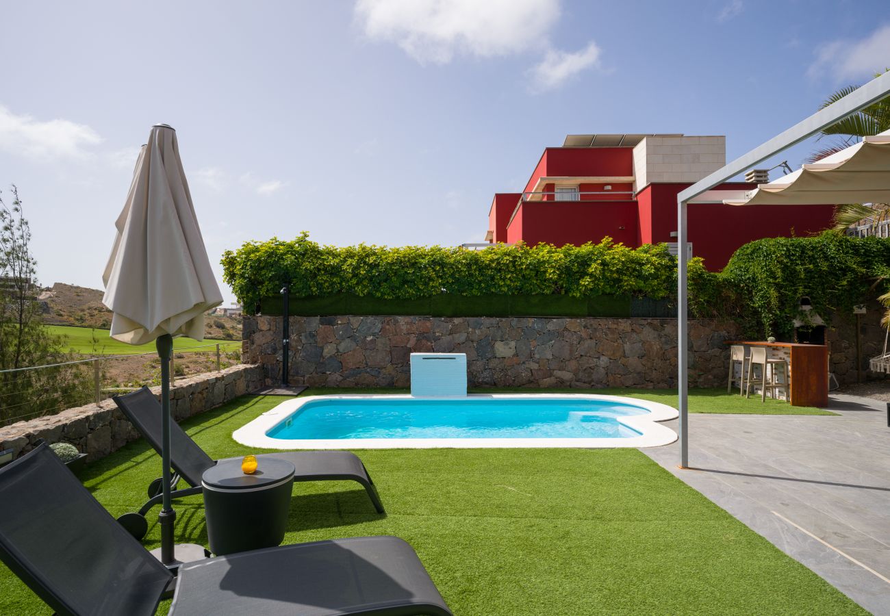 Villa à San Bartolomé de Tirajana - Piscina Privada con Cama Balinesa