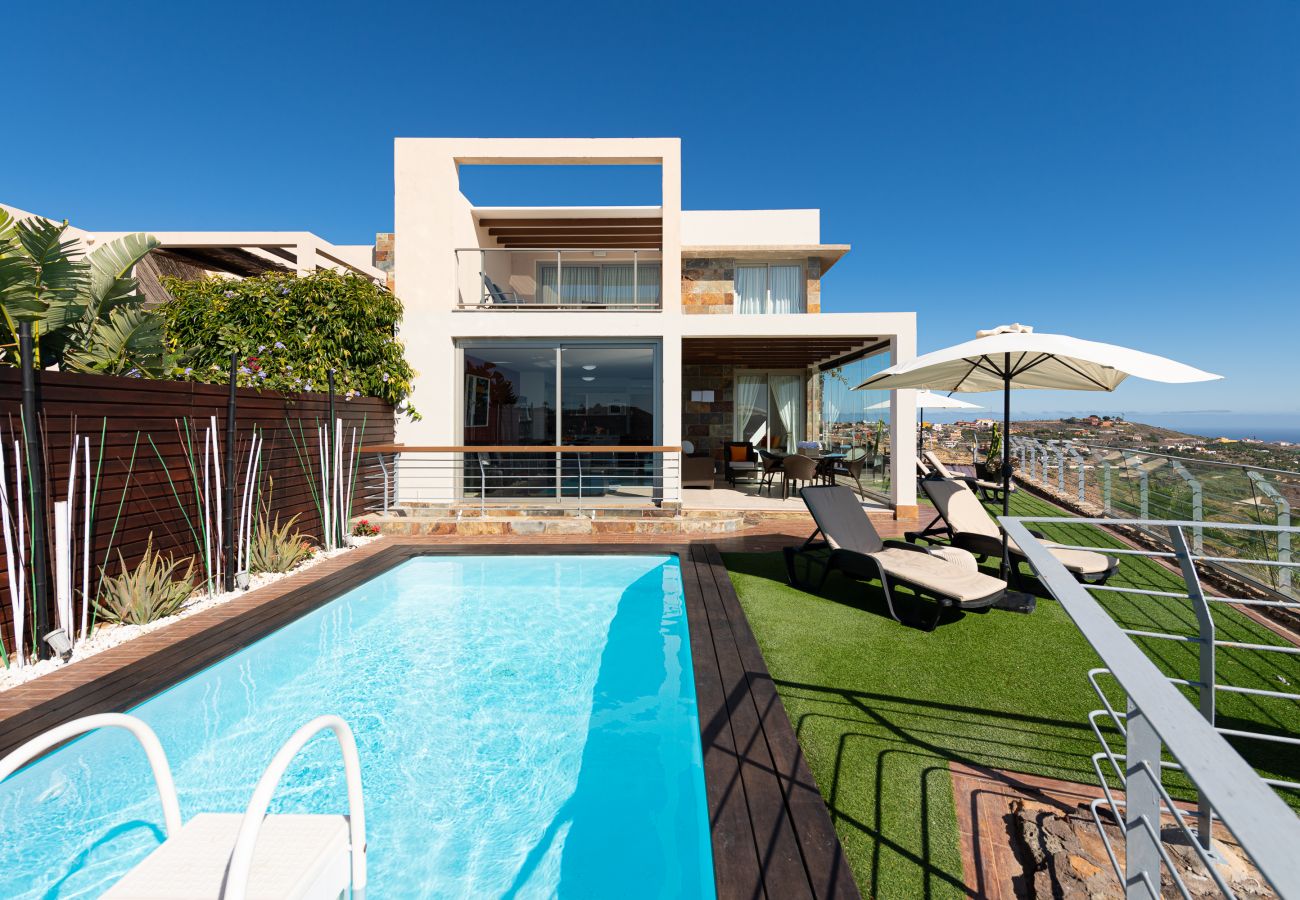 Villa à San Bartolomé de Tirajana - Espectacular villa con piscina privada, vistas al mar, barbacoa y entorno de relax