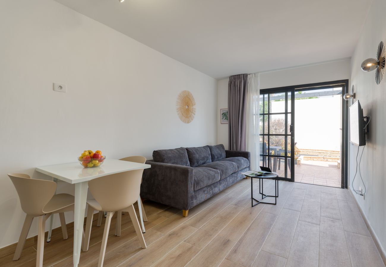 Appartement à Corralejo - Modern apartment. Swimming pool and terrace. Right on the beach in Corralejo - Home For Guest