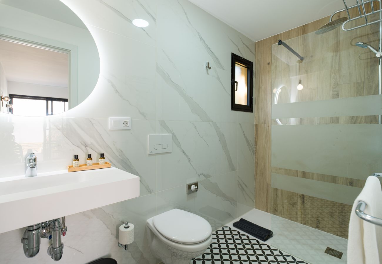 Appartement à Corralejo - Modern apartment. Swimming pool and terrace. Right on the beach in Corralejo - Home For Guest