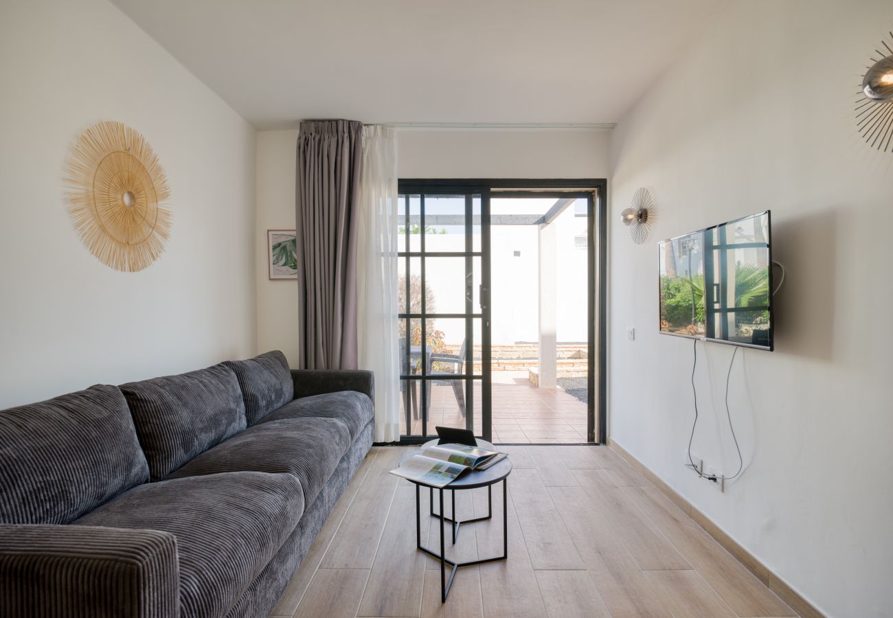 Appartement à Corralejo - Modern apartment. Swimming pool and terrace. Right on the beach in Corralejo - Home For Guest