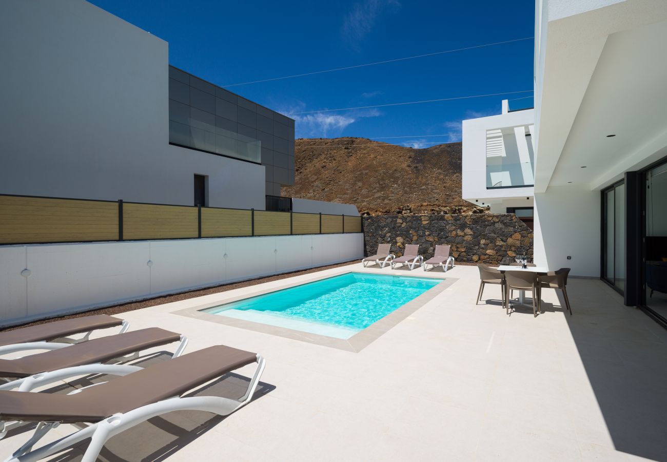 Villa à Corralejo -  Villa Deluxe Las Calderas 01 with private pool
