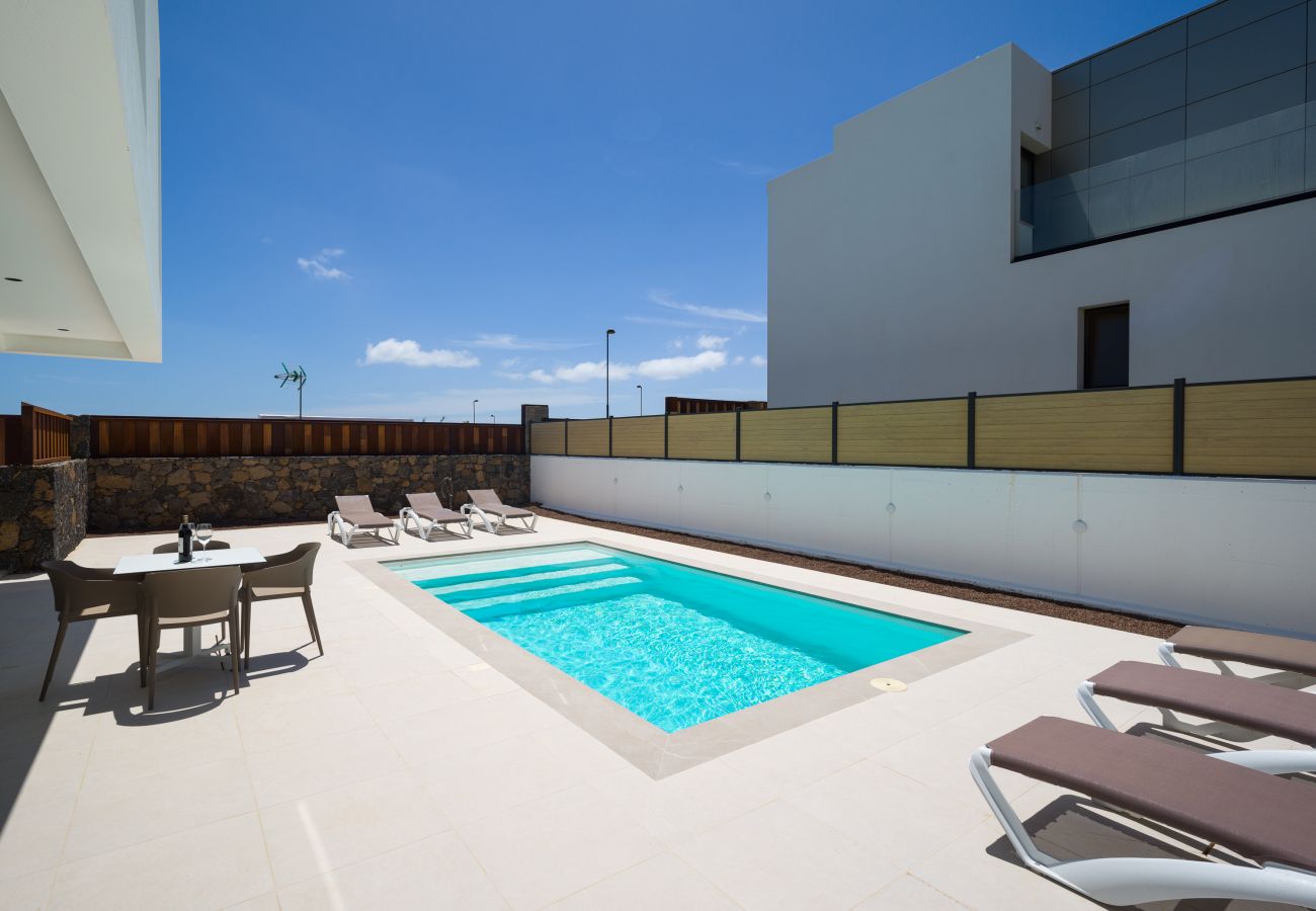 Villa à Corralejo -  Villa Deluxe Las Calderas 01 with private pool