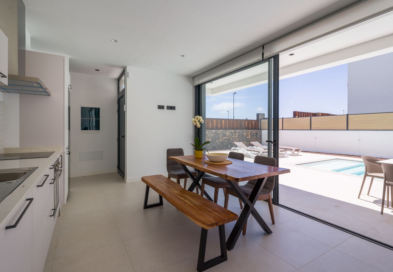Villa à Corralejo -  Villa Deluxe Las Calderas 01 with private pool