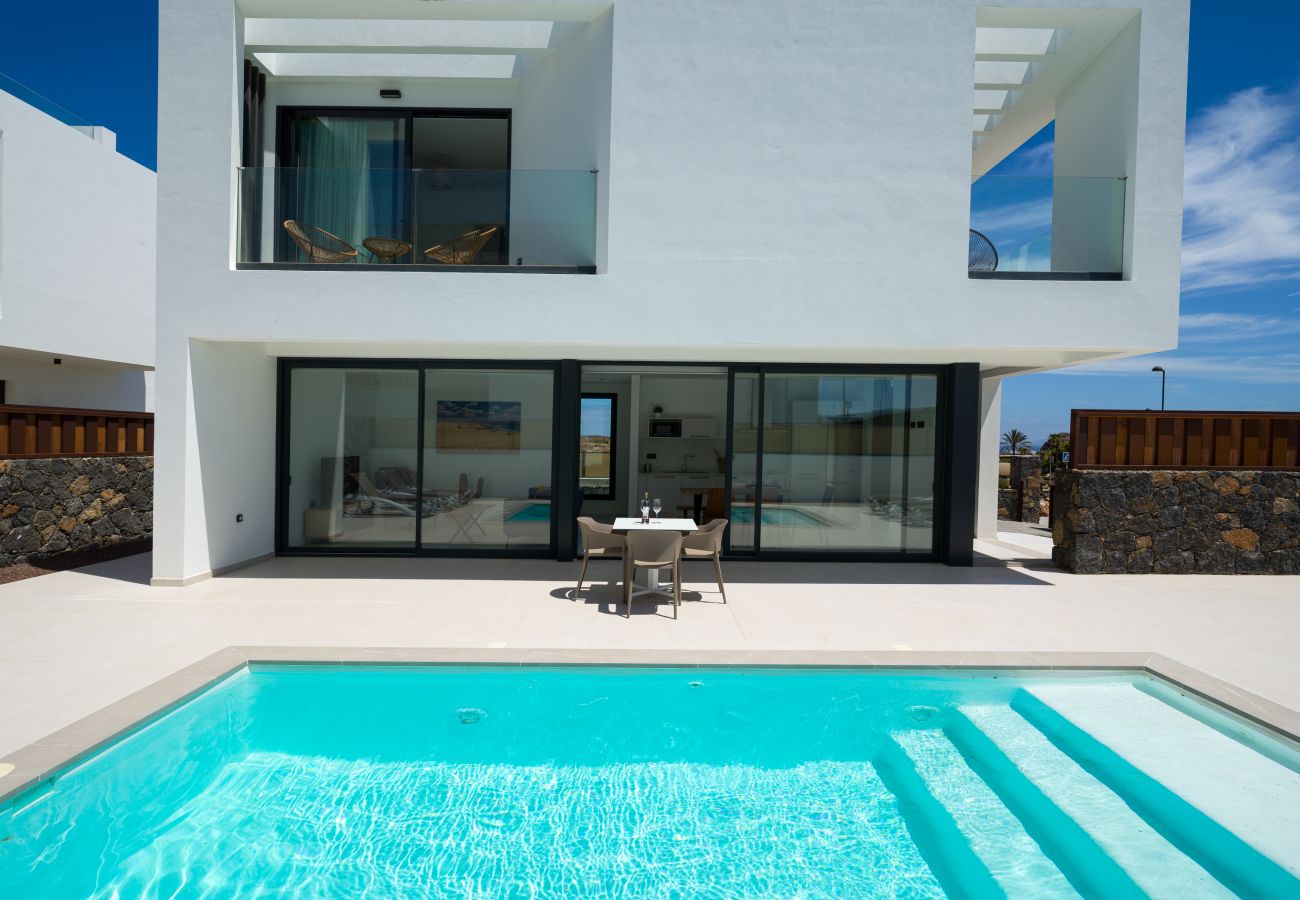 Villa à Corralejo -  Villa Deluxe Las Calderas 01 with private pool