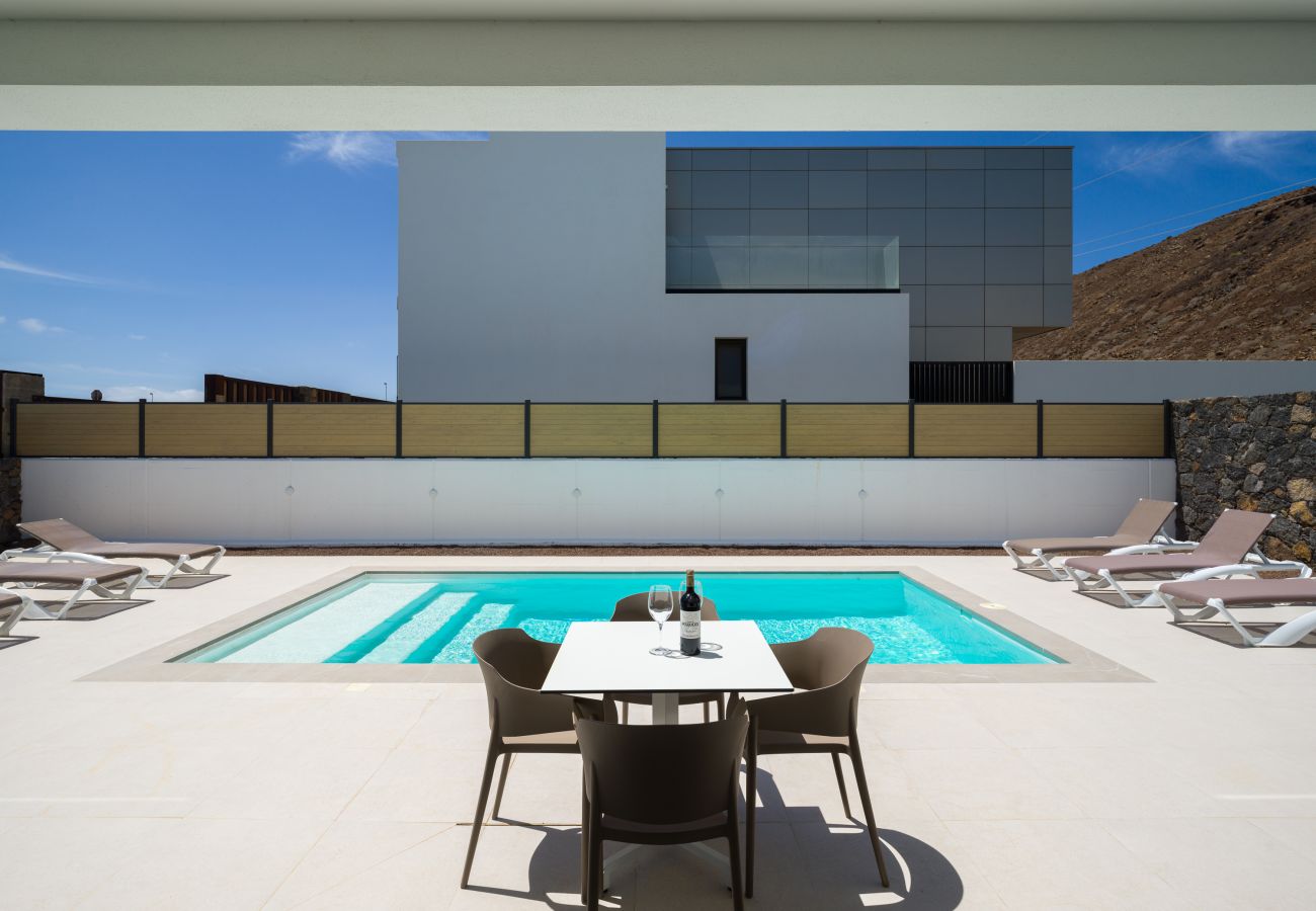 Villa à Corralejo -  Villa Deluxe Las Calderas 01 with private pool