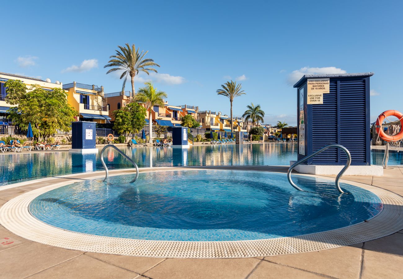 Maison à Maspalomas - Amplio duplex para familias en entorno relajado