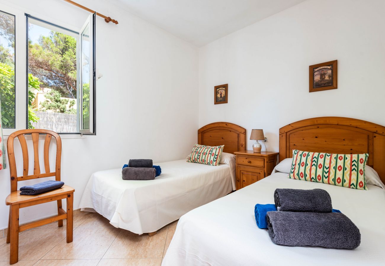 Villa a Cala Blanca - Villa con 4 camere da letto tutte al piano terra con piscina privata