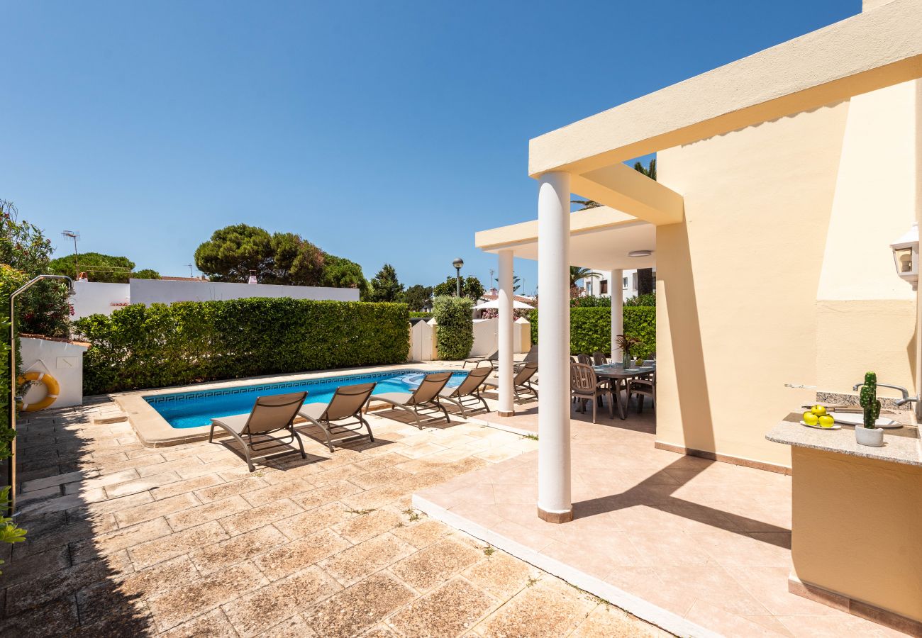Villa a Cala Blanca - Villa con 4 camere da letto tutte al piano terra con piscina privata