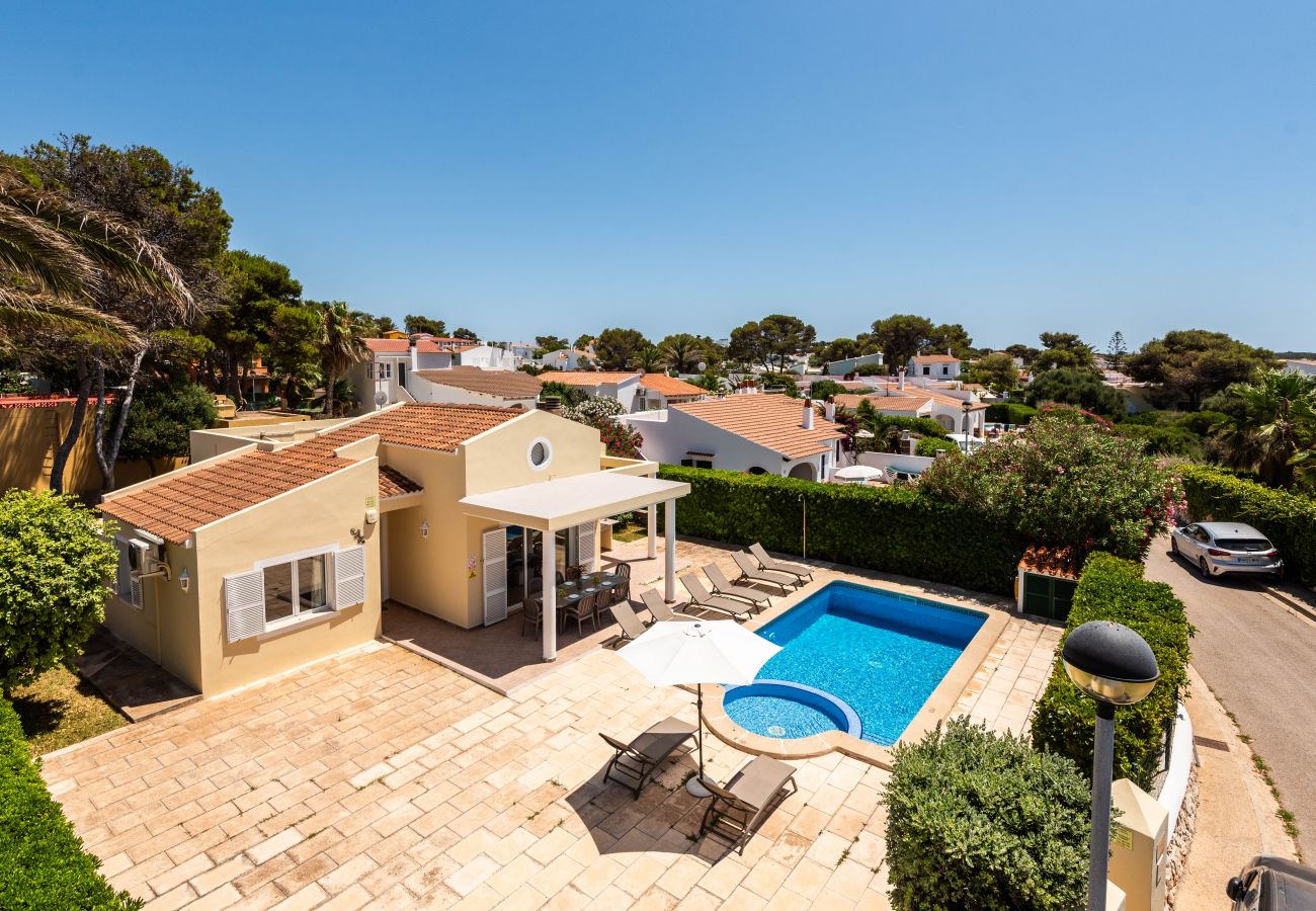 Villa a Cala Blanca - Villa con 4 camere da letto tutte al piano terra con piscina privata