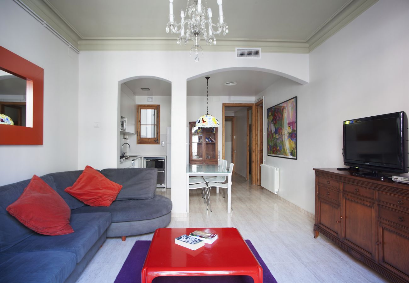 Appartamento a Barcelona - VILADOMAT, piso amplio, luminoso, tranquilo en Eixample, Barcelona centro.