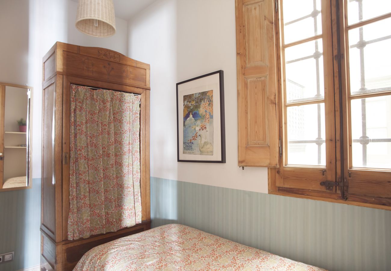 Appartamento a Barcelona - VILADOMAT, piso amplio, luminoso, tranquilo en Eixample, Barcelona centro.