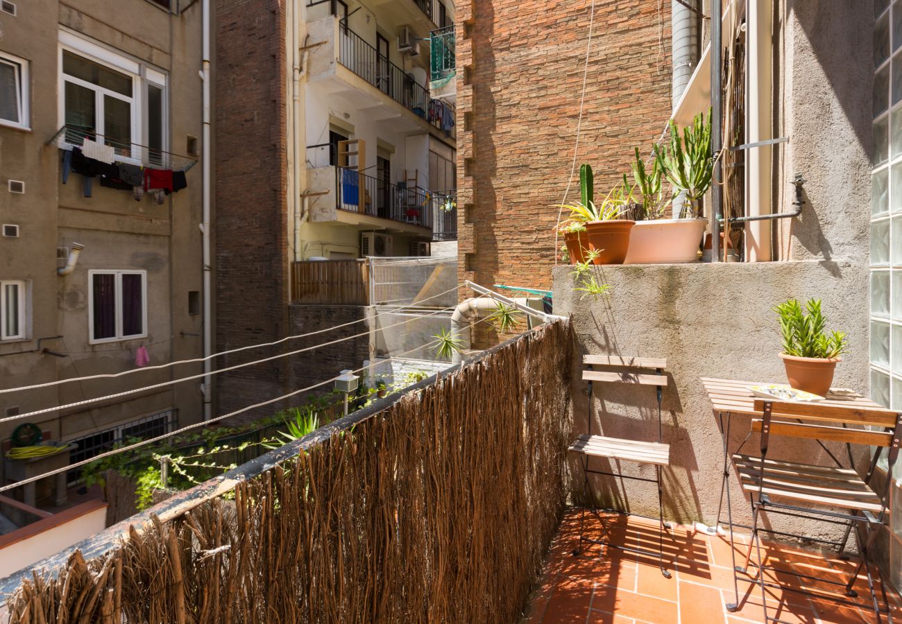 Appartamento a Barcelona - GRACIA SANT AGUSTÍ piso de 3 dormitorios en alquiler por días en Barcelona centro, Gracia