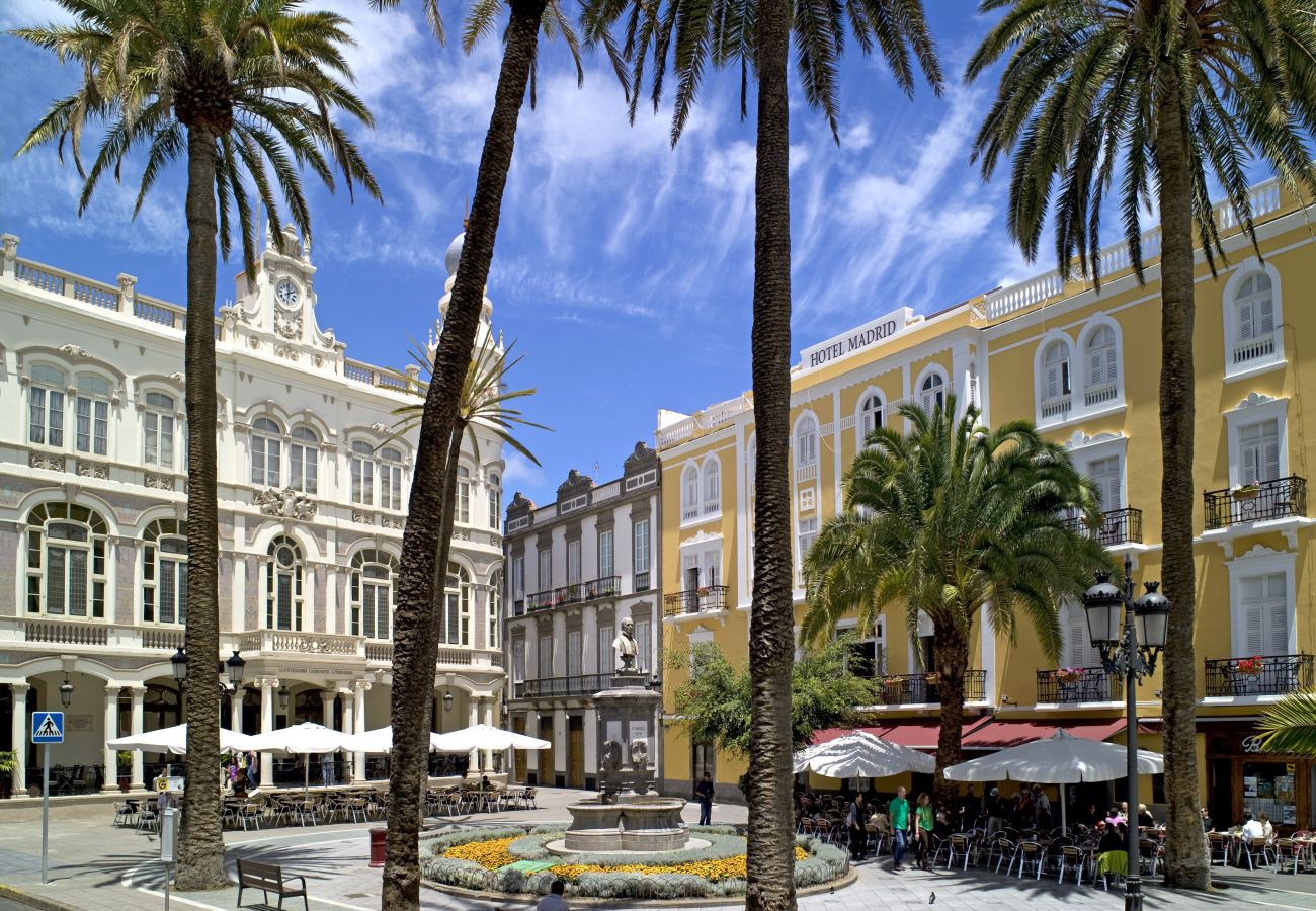Casa a Las Palmas de Gran Canaria - Lovely balcony sea views By CanariasGetaway 