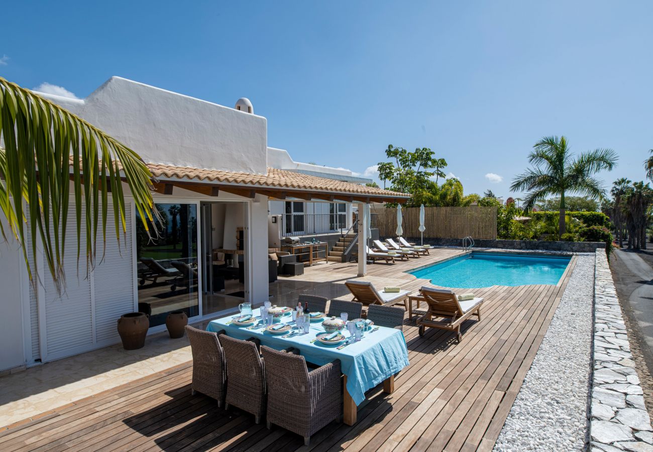 Villa a Adeje - Villa Sunset Golf Retreat