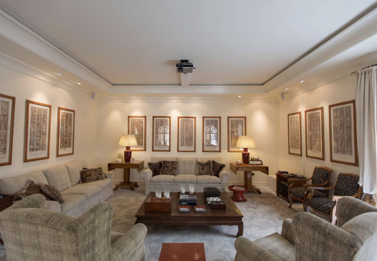 Villa a San Bartolomé de Tirajana - Sunset Luxe Retreat