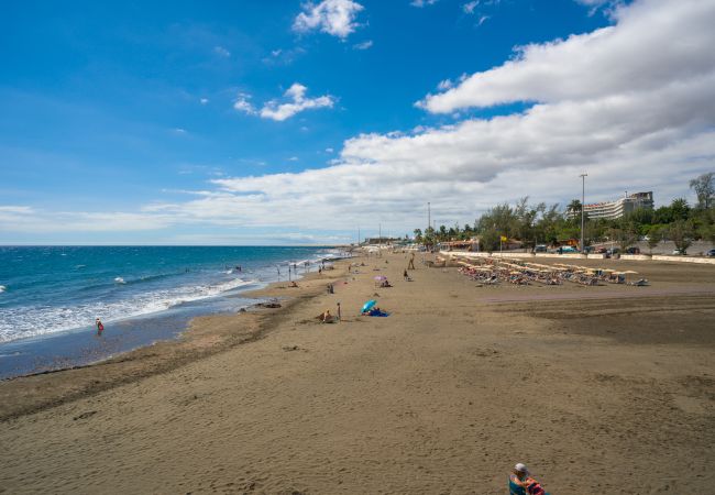 Casa a San Bartolomé de Tirajana - Las Adelfas South Beach 1 by CanariasGetaway