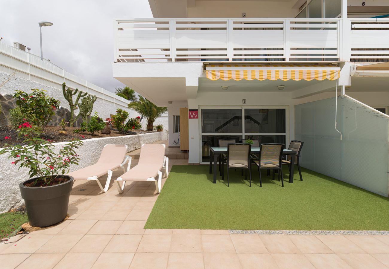 Casa a San Bartolomé de Tirajana - Las Adelfas South Beach 1 by CanariasGetaway