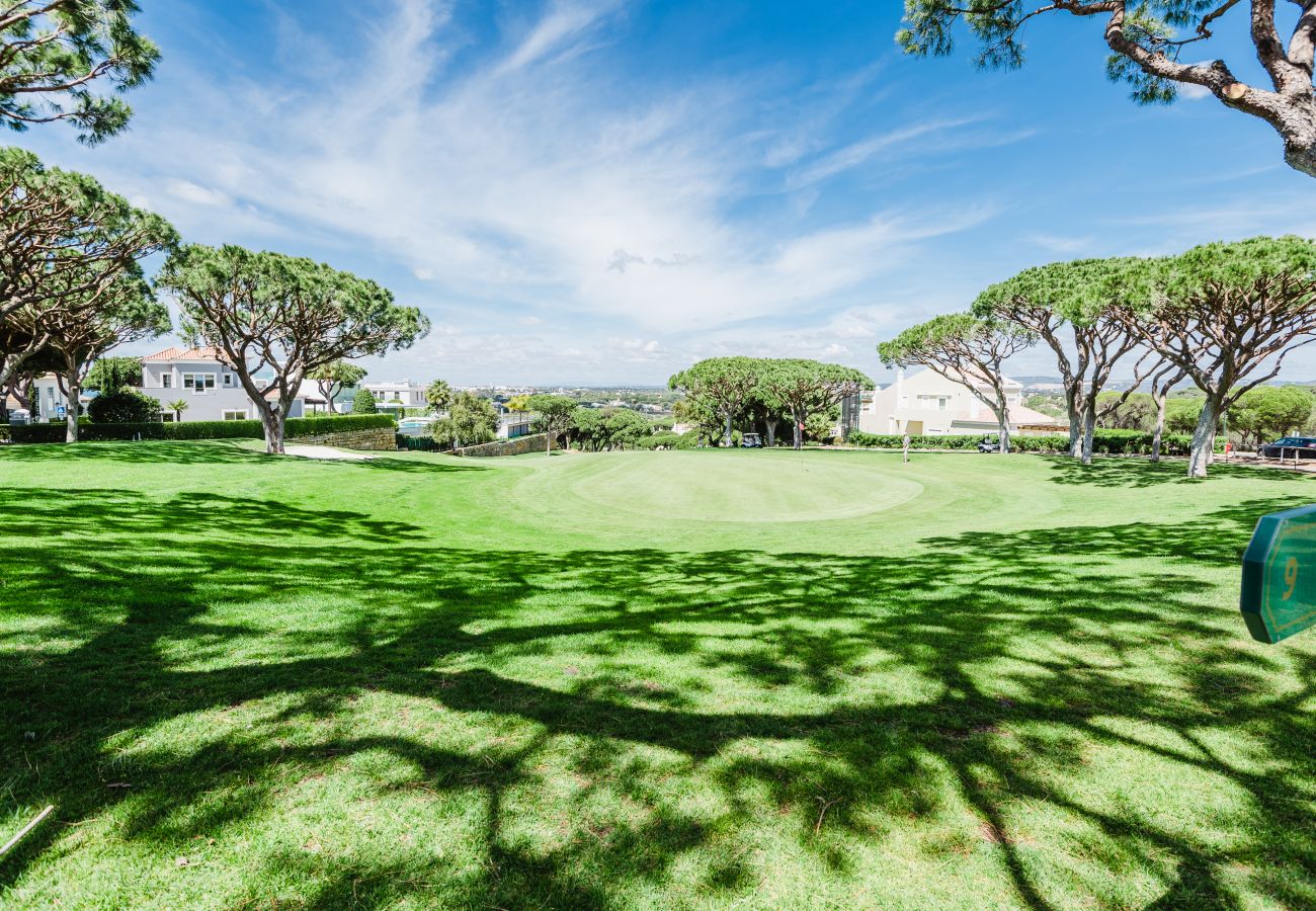 Villa a Vale do Lobo - Casa da Alegria