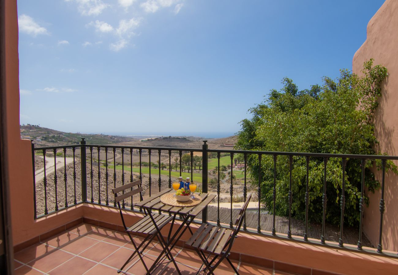 Villa a San Bartolomé de Tirajana - HomeForGuest Salobre Golf Villa, piscina, wifi, vista mozzafiato