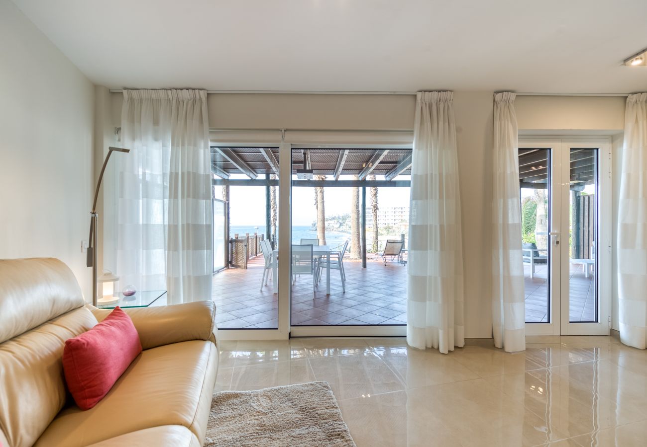 Casa a Bahia Feliz - Luxury with big terrace sea front by CanariasGetaway