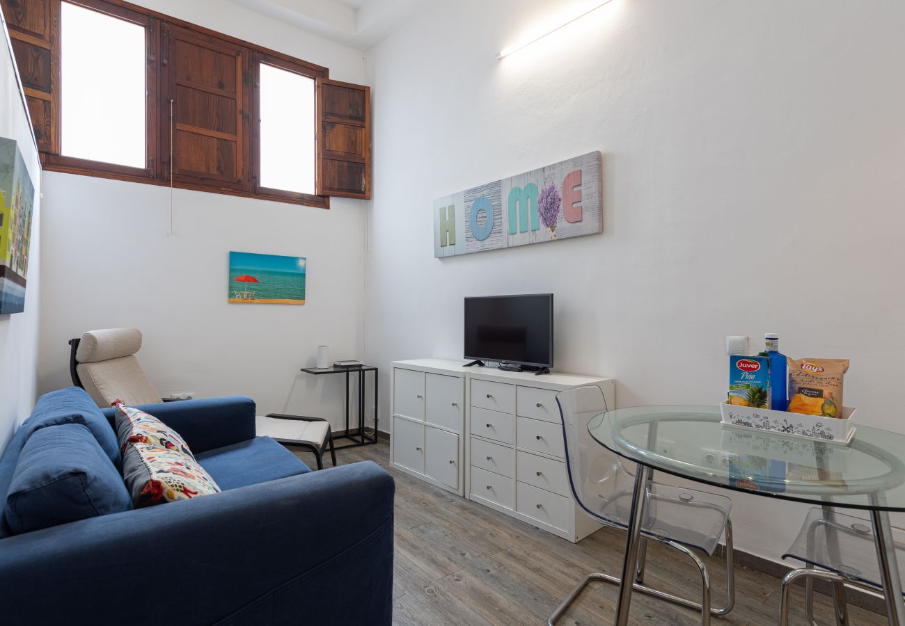 Casa a Arucas - HomeForGuest Loft accogliente con parcheggio vicino alla Cattedrale di Arucas
