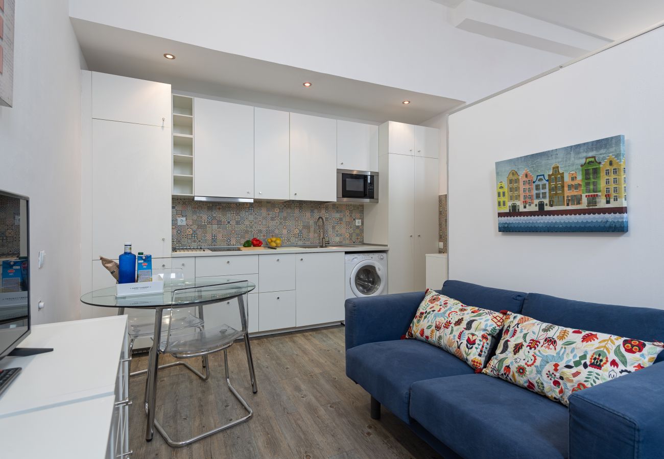 Casa a Arucas - HomeForGuest Loft accogliente con parcheggio vicino alla Cattedrale di Arucas