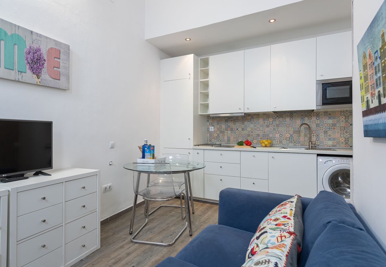 Casa a Arucas - HomeForGuest Loft accogliente con parcheggio vicino alla Cattedrale di Arucas