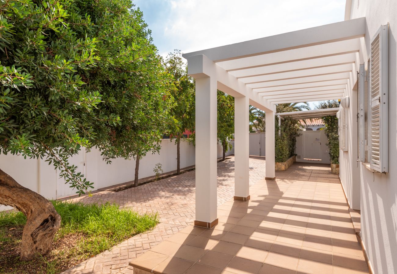 Villa a Cala´n Bosch - VILLA RAQUEL 