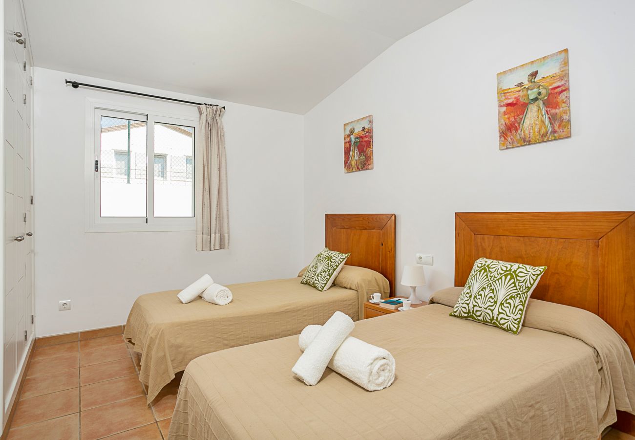 Villa a Cala´n Bosch - VILLA RAQUEL 