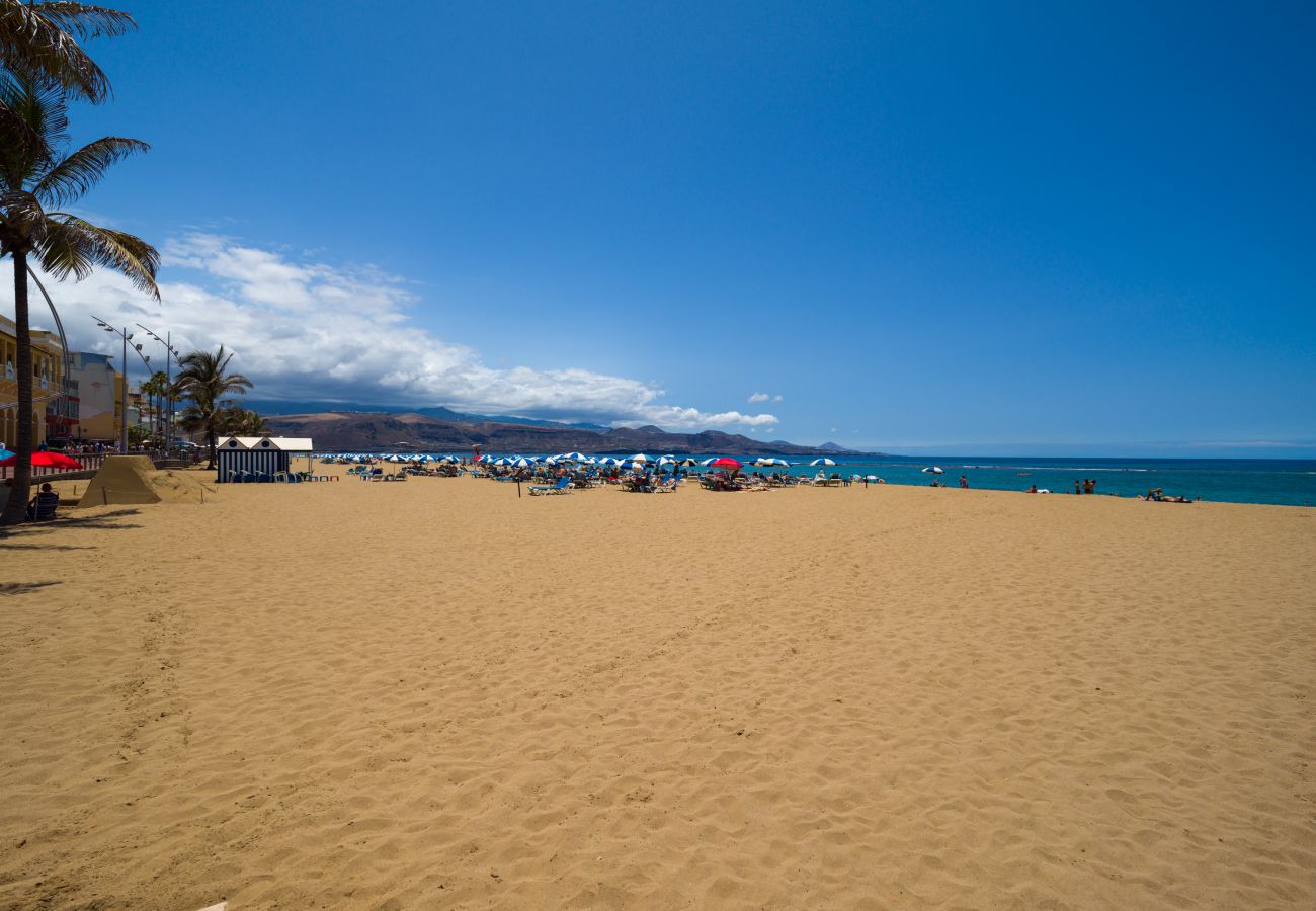 Casa a Las Palmas de Gran Canaria - Eli Home on the beach+Parking + Airco by CanariasGetaway