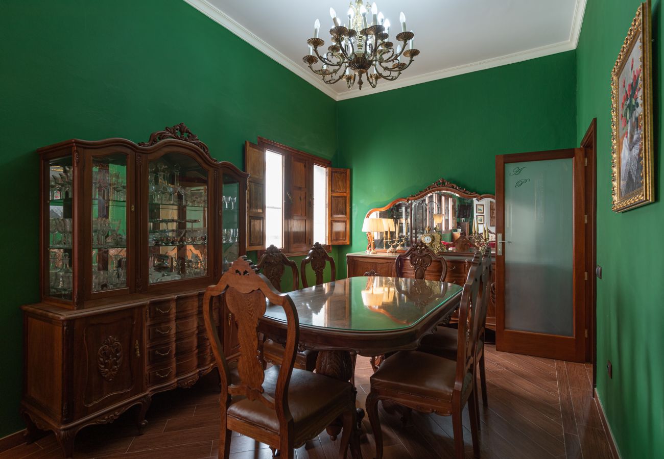 Appartamento a Arucas - HomeForGuest NUOVO Duplex con tetto vicino alla cattedrale di Arucas