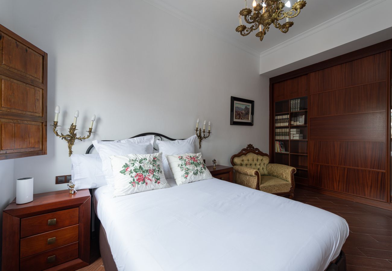 Appartamento a Arucas - HomeForGuest NUOVO Duplex con tetto vicino alla cattedrale di Arucas