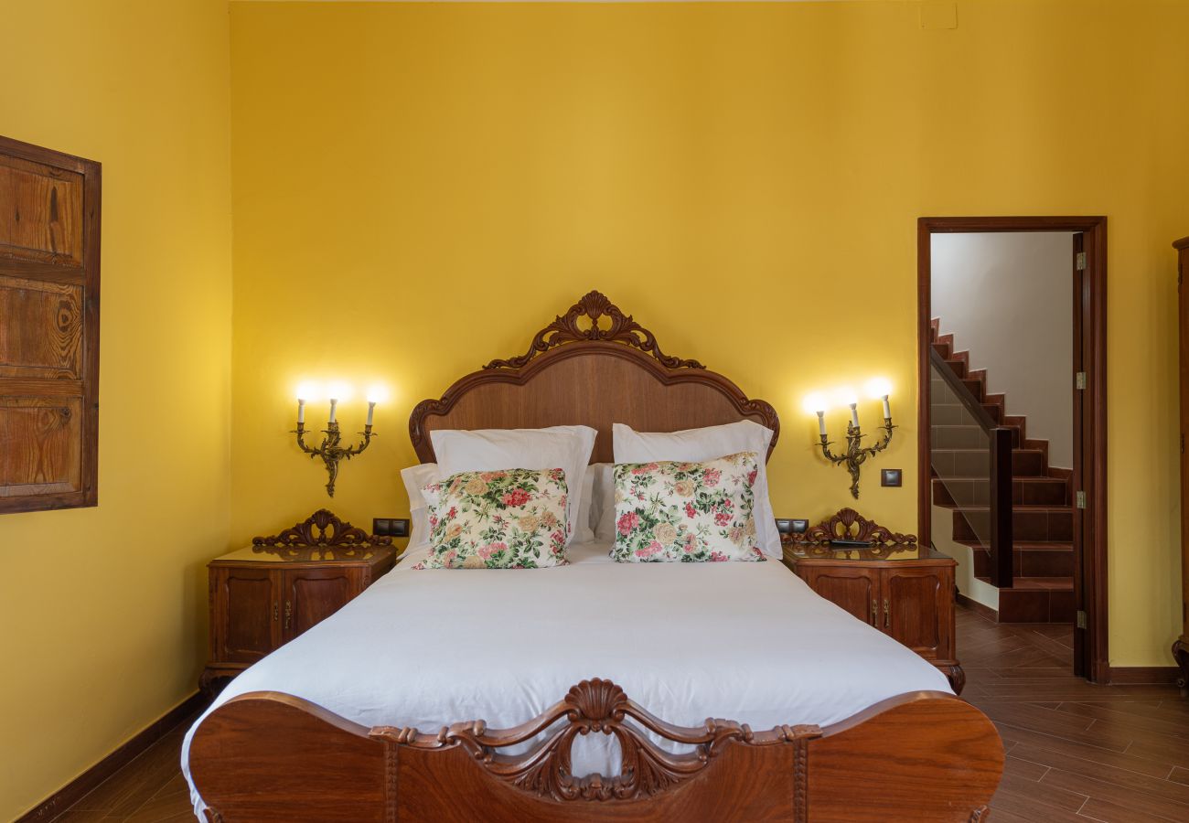 Appartamento a Arucas - HomeForGuest NUOVO Duplex con tetto vicino alla cattedrale di Arucas