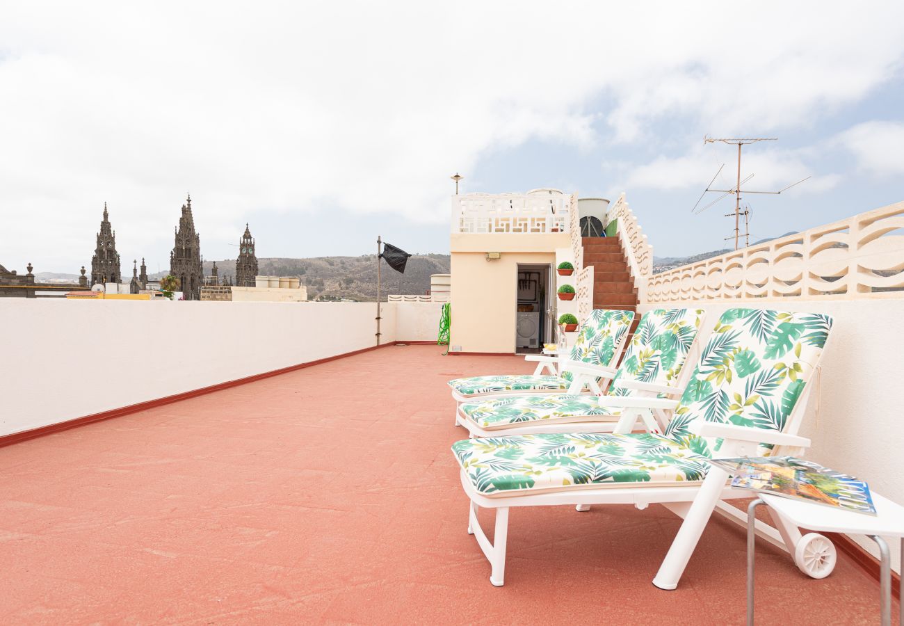 Appartamento a Arucas - HomeForGuest NUOVO Duplex con tetto vicino alla cattedrale di Arucas