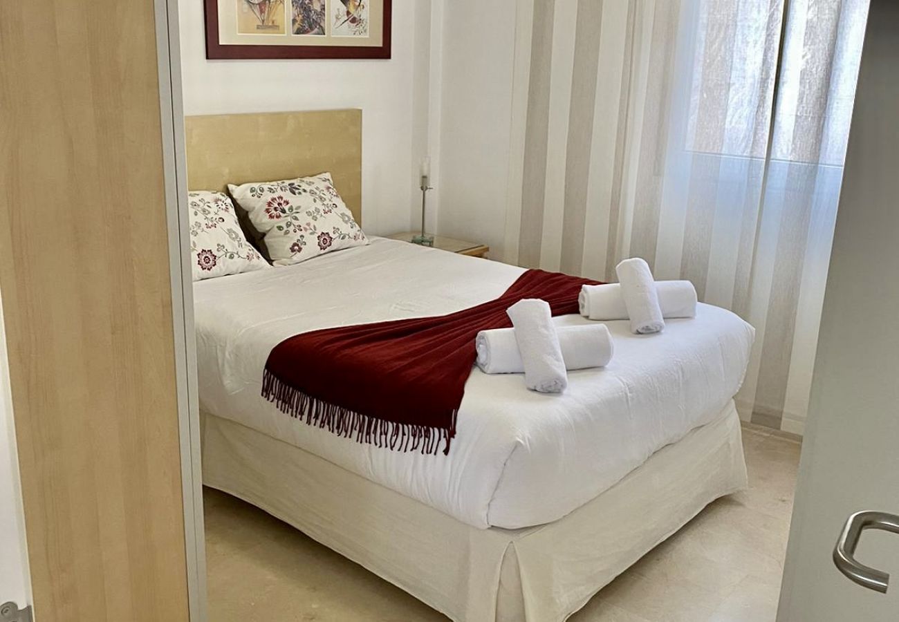 Appartamento a Las Palmas de Gran Canaria - HomeForGuest Appartamento vicino a Las Canteras con parcheggio GRATUITO