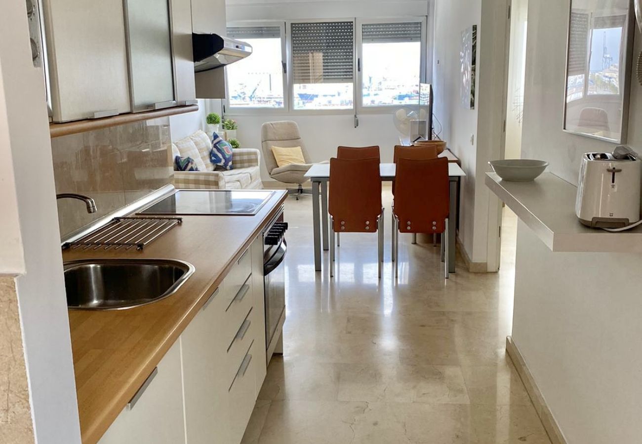 Appartamento a Las Palmas de Gran Canaria - HomeForGuest Appartamento vicino a Las Canteras con parcheggio GRATUITO