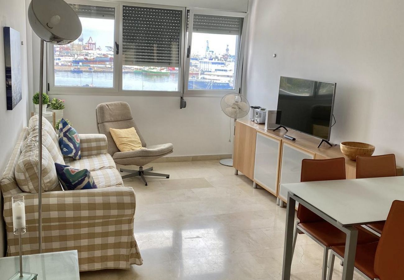 Appartamento a Las Palmas de Gran Canaria - HomeForGuest Appartamento vicino a Las Canteras con parcheggio GRATUITO