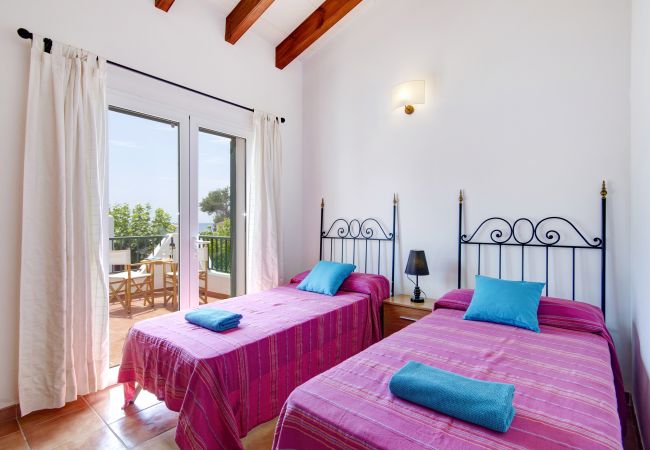 Villa a Cala´n Blanes - Menorca Juanita