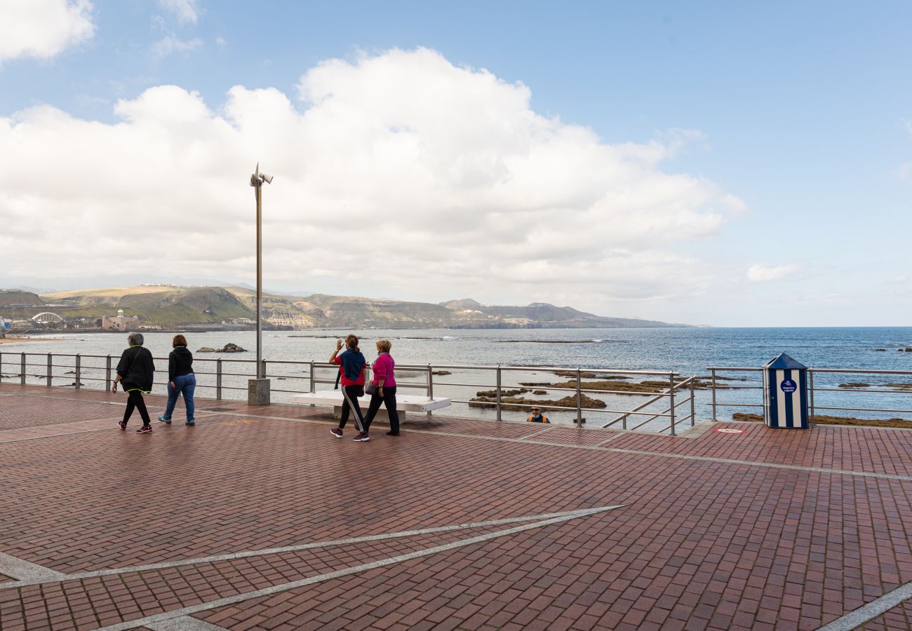 Appartamento a Las Palmas de Gran Canaria - HomeForGuest Accogliente appartamento vicino a Las Canteras
