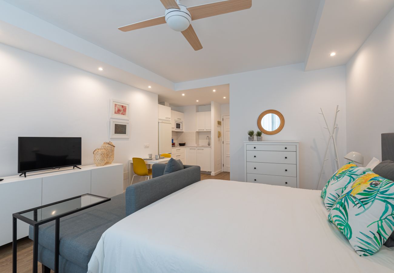 Appartamento a Las Palmas de Gran Canaria - HomeForGuest Accogliente appartamento vicino a Las Canteras