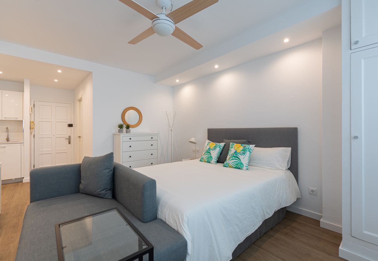Appartamento a Las Palmas de Gran Canaria - HomeForGuest Accogliente appartamento vicino a Las Canteras