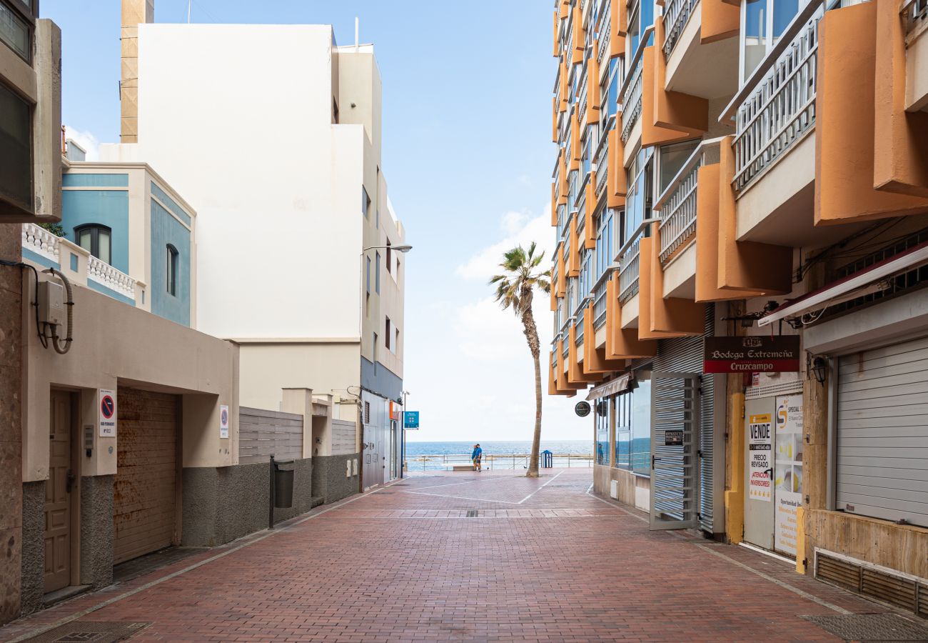 Appartamento a Las Palmas de Gran Canaria - HomeForGuest Accogliente appartamento vicino a Las Canteras