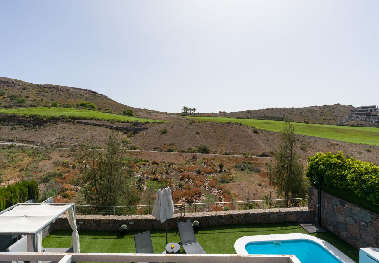 Villa a San Bartolomé de Tirajana - Piscina Privada con Cama Balinesa