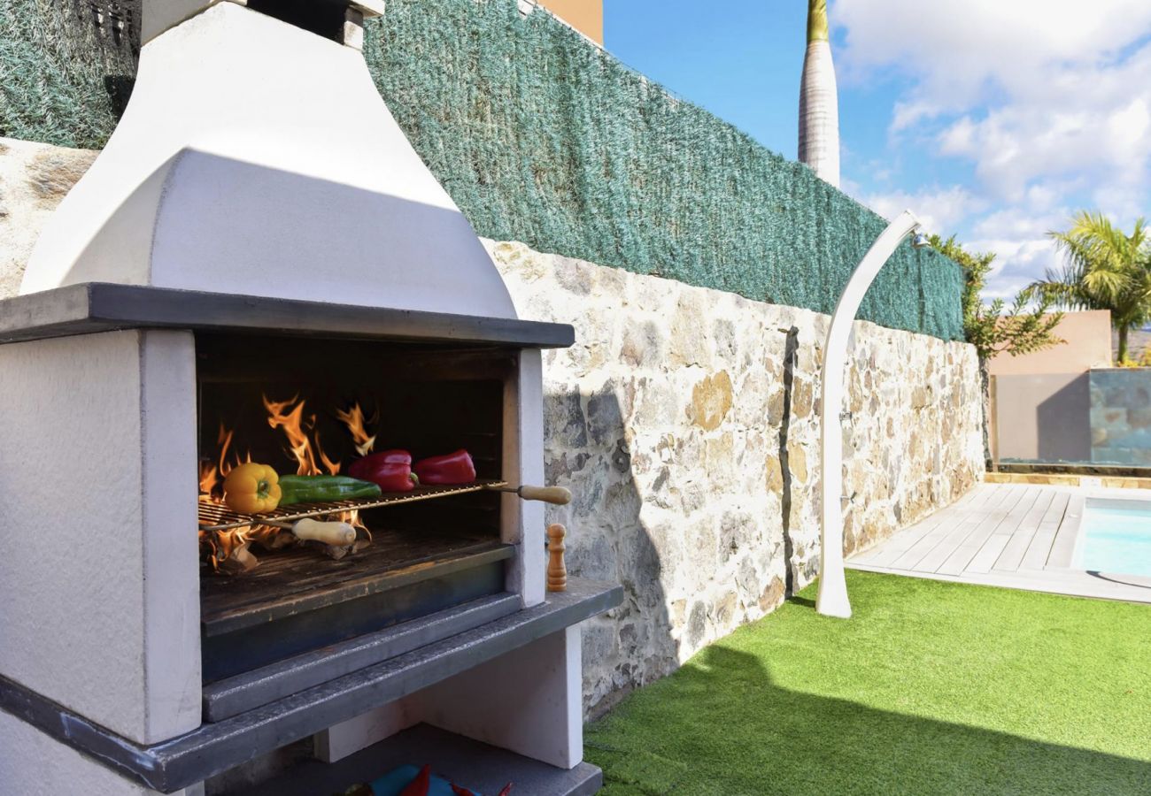 Villetta a San Bartolomé de Tirajana - Espectacular villa con piscina privada grande, ideal para familias